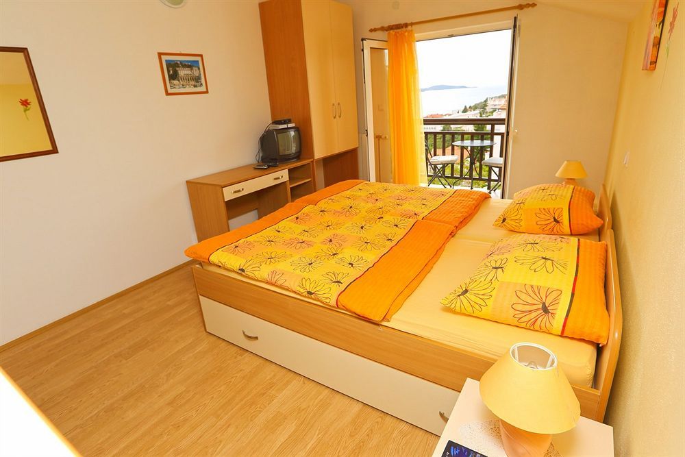 Guest house Ivanovic Hvar Town