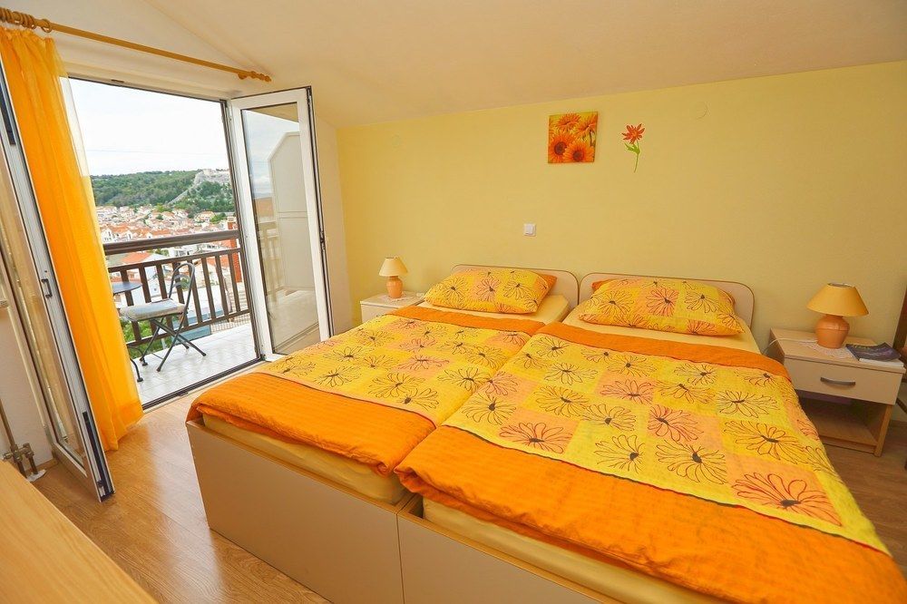 Ivanovic 3* Hvar Town